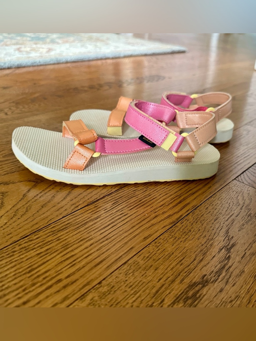 Teva Original Universal Glisten Kids’ Sandals - Pink Lemonade color (Big Kid 4)